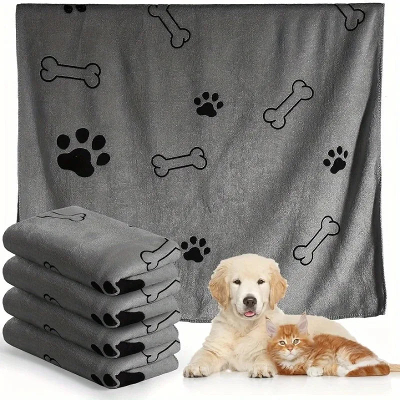 Graues Hundehandtuch mit Pfoten- und Knochenmuster